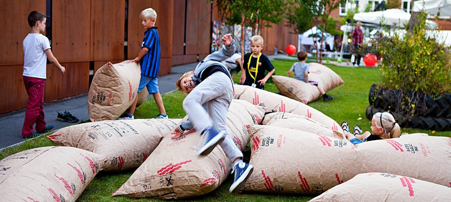 Activities in the Nicolai playground