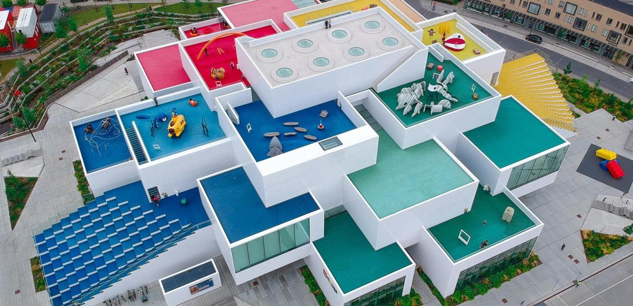 LEGO® House oppe-fra-mange-klodser