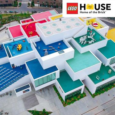 lego-house-oppefra-drone-billede