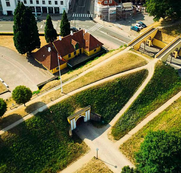 Dronebillede af Fredericia Vold